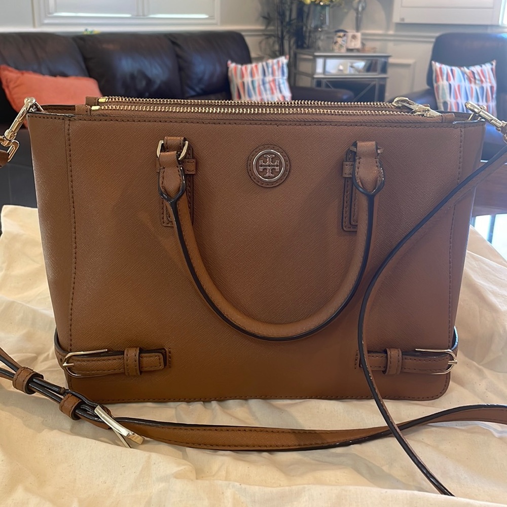 Tory Burch Leather Purse  👜